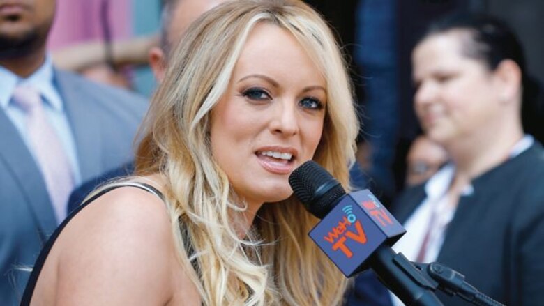 Confirman el juicio a Donald Trump por pagos a la actriz porno Stormy Daniels para el 25 de marzo