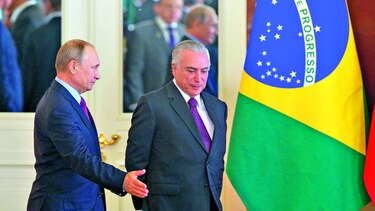 Temer, acusado de desviar fondos para campañas
