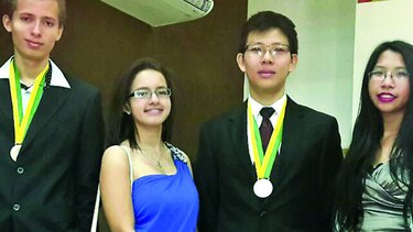 Medallas para la química local