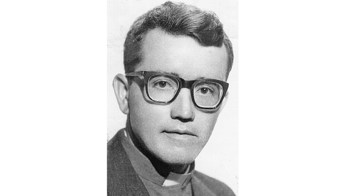 Al cumplirse este mes de junio 45 años de la desaparición física del sacerdote Héctor Gallego, Joaquín González Justavino construye una novela histórica sobre su figura y su luch
