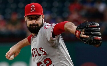 Shoemaker firma contrato por un año y 3.5 millones de dólares con Toronto