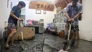 La reina de las tormentas: las imágenes del supertifón Ragasa que deja al menos 17 muertos en Taiwán y obliga a evacuar a millones en China