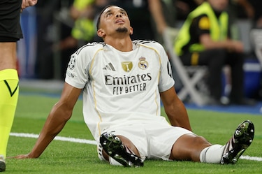 Alexander-Arnold padeció una lesión muscular en el bíceps femoral de su pierna izquierda