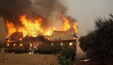 Incendios consumen casas en zona vinícola de California