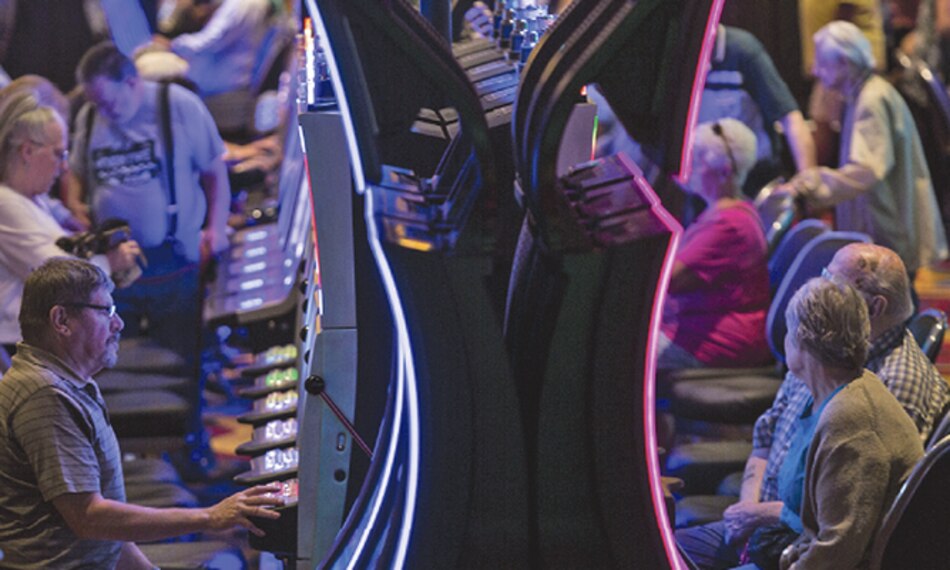 $2 mil 469 millones en apuestas