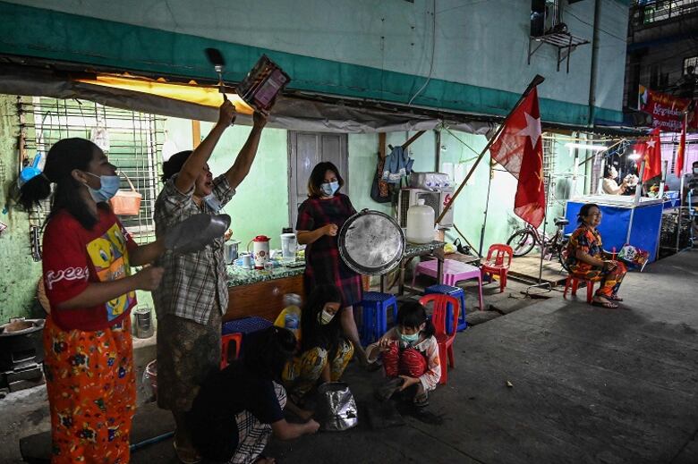 Joe Biden insta a los militares golpistas a abandonar el poder en Birmania