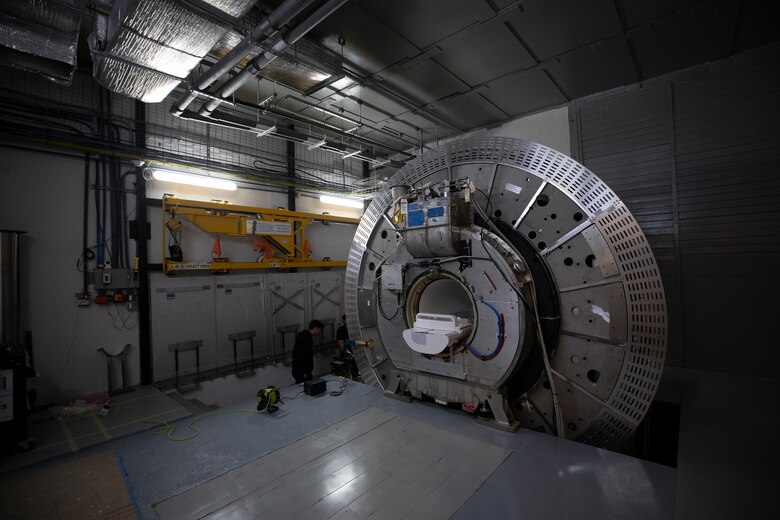 Radioterapia, el primer servicio que se ofrecerá en el Hospital de Cancerología