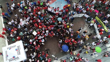 Deportistas protestan por el mal uso de fondos públicos