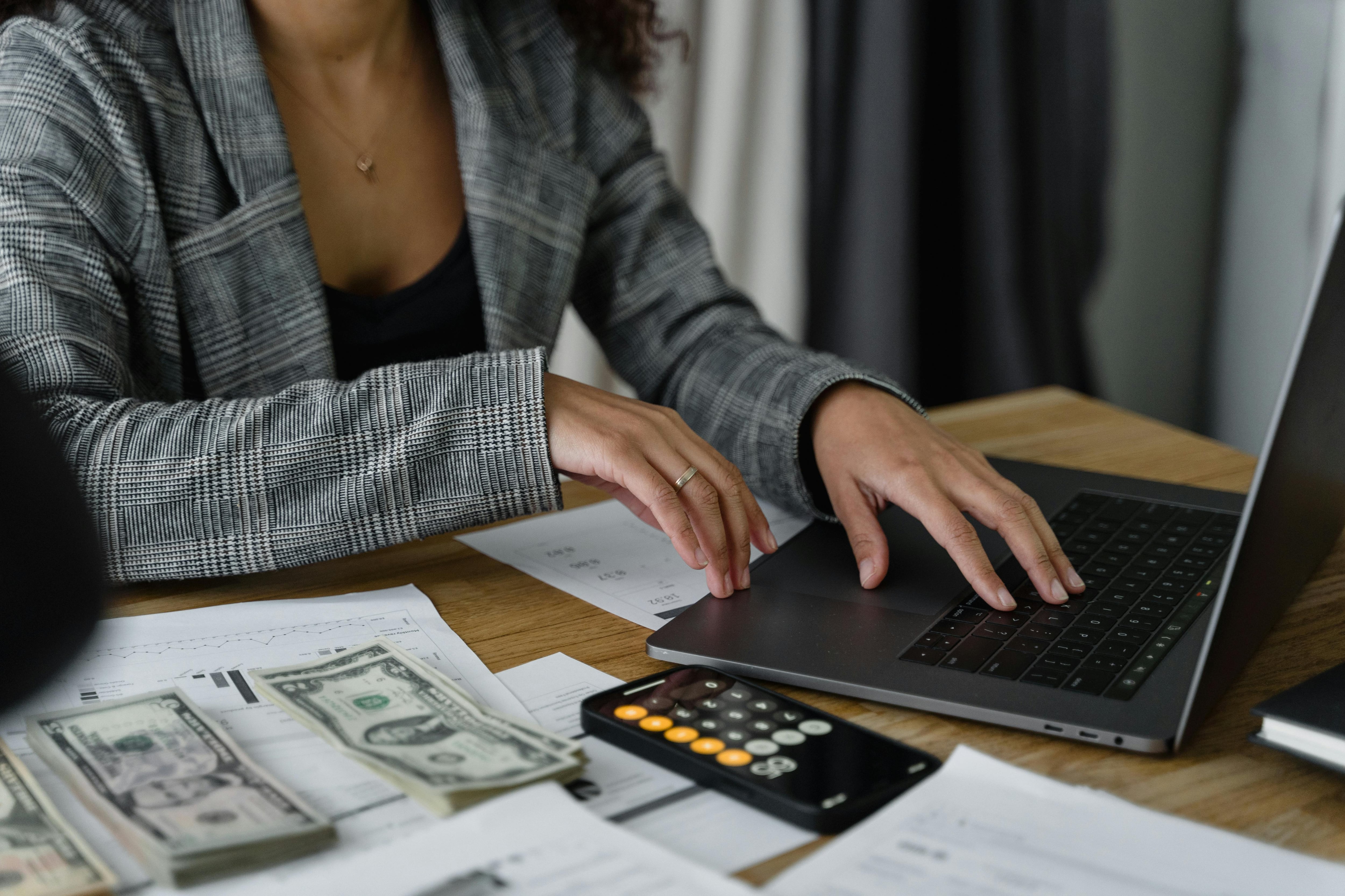 Empleos: Abren vacantes de alto perfil con proyecciones de mejora salarial