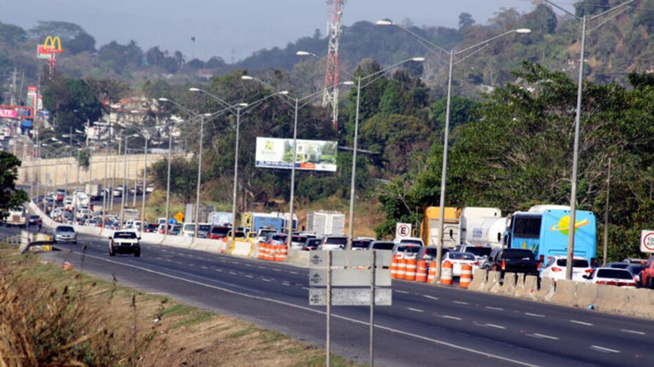 Hay inversión de carriles hacia el interior por Semana Santa
