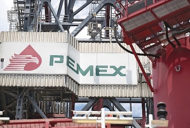 Prevén otra rebaja a la nota de Pemex
