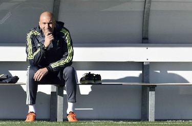 Zidane asume el reto con el Madrid y saltan dudas sobre su capacidad