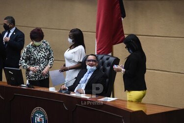 Asamblea compra 7 mil mascarillas desechables a $2.50 cada una