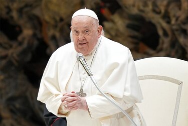 La posibilidad de renunciar del papa Francisco se comenta en el Vaticano