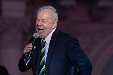 Expresidente Lula da Silva ganaría presidencia de Brasil en primera vuelta
