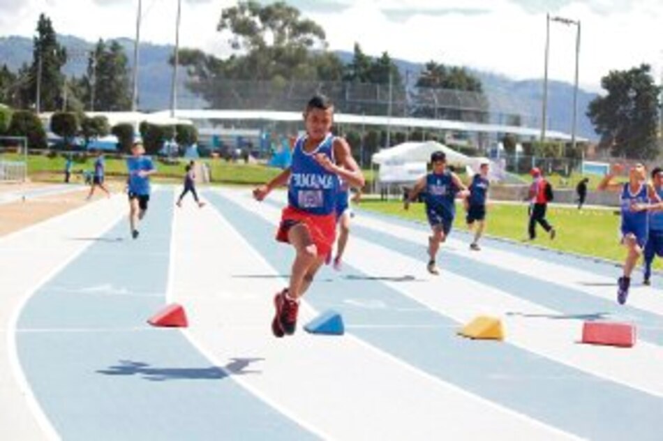 Panamá dicta cátedra en atletismo