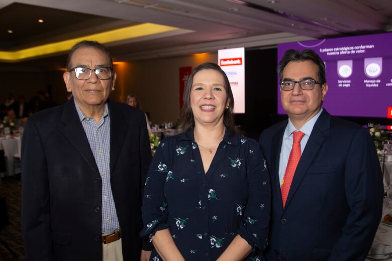 Expertos advierten que el debate sobre la CSS y el presupuesto 2025 son claves para mantener la confianza de inversionistas