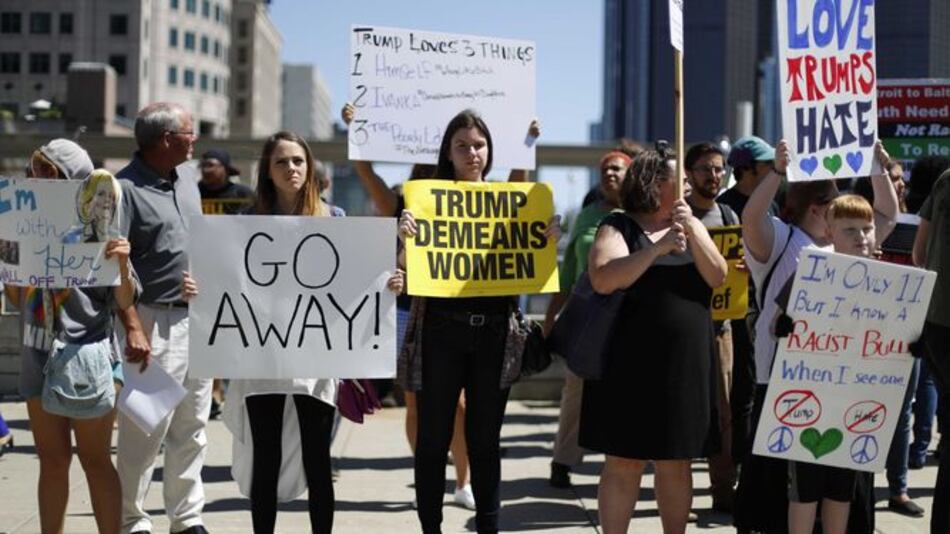 Donald Trump promete profundos recortes impositivos