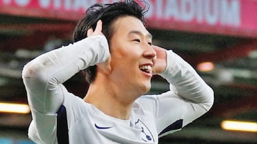 Tottenham golea y se coloca en el tercer lugar
