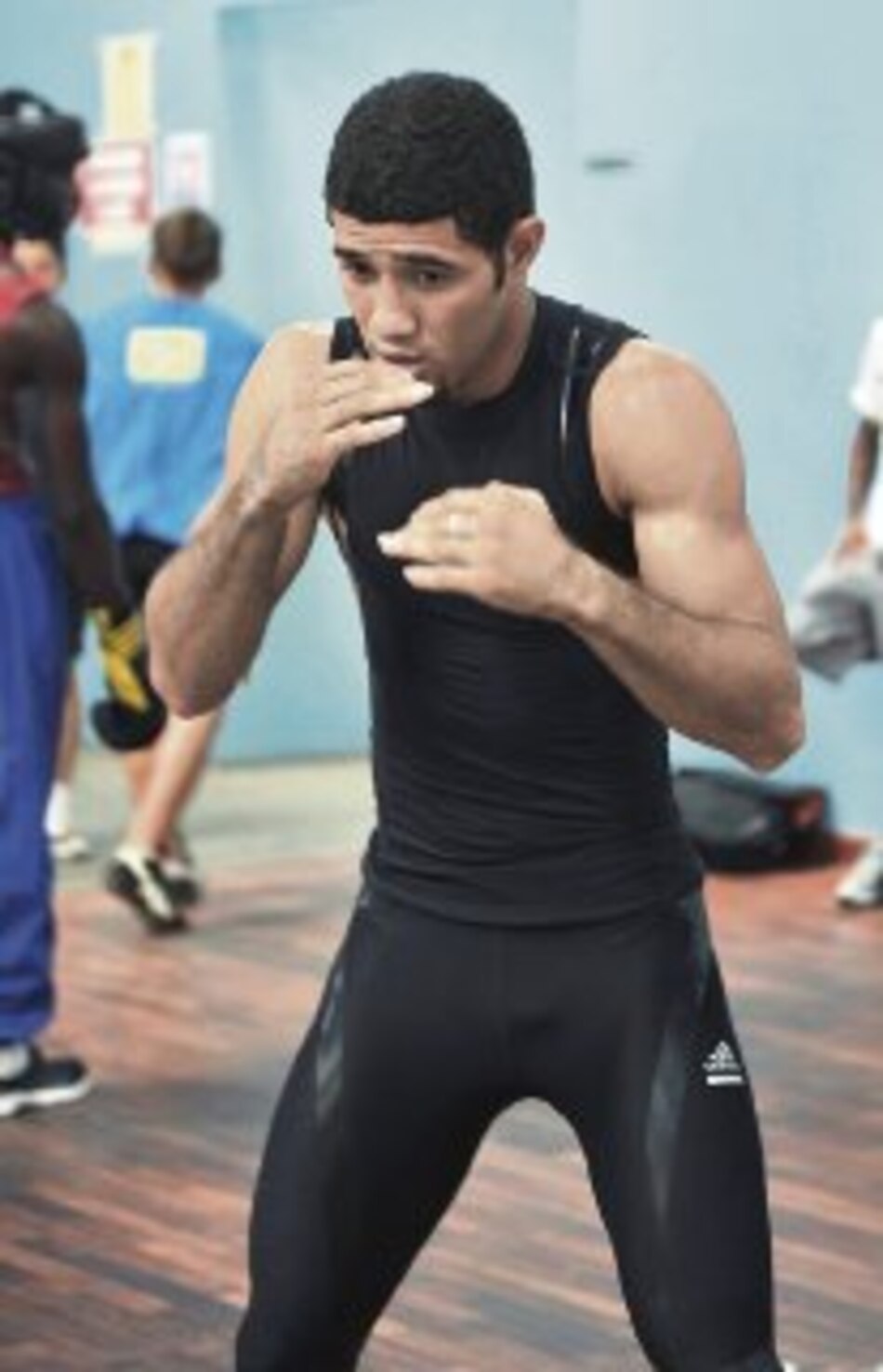 Berry le envía mensaje a Roinet