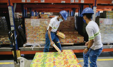 La industria local ajusta su modelo de negocio