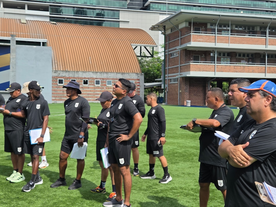 La revolución en la formación de entrenadores de fútbol en Panamá: un camino hacia la profesionalización