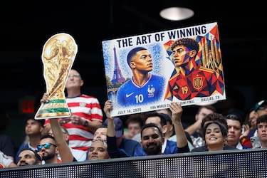 Un penal de Oyarzabal marca la diferencia tras 45 minutos de la semifinal en Dallas