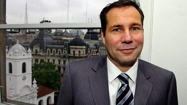 Jefe de Gabinete argentino dice que si fuera fiscal habría pedido detener a la madre de Alberto Nisman