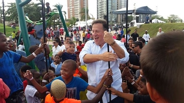 'Vamos a gozar esta fiesta en Colón y que la gente done al Teletón', Varela