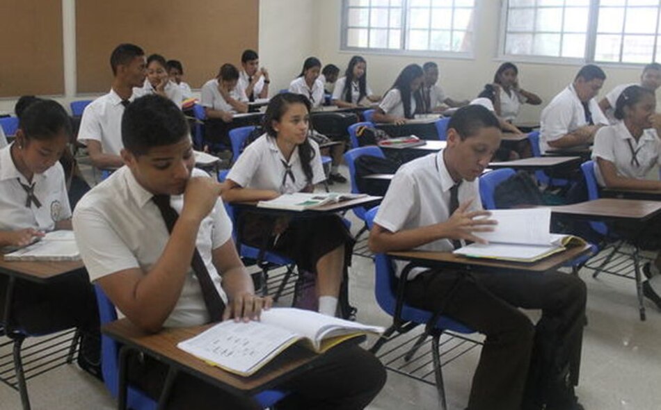 Varela pide cambiar fecha del comienzo del año escolar 2017