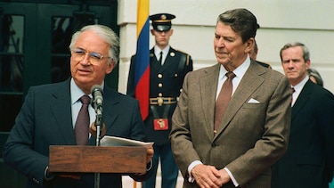 Las 28 horas de terror de la Toma del Palacio de Justicia en Colombia, que 40 años después sigue siendo una herida abierta en el país