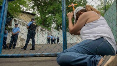 Opositores se amotinan para demandar ‘inmediata libertad’ en Nicaragua
