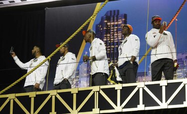 Panthers y Broncos, en un inusual día con los medios