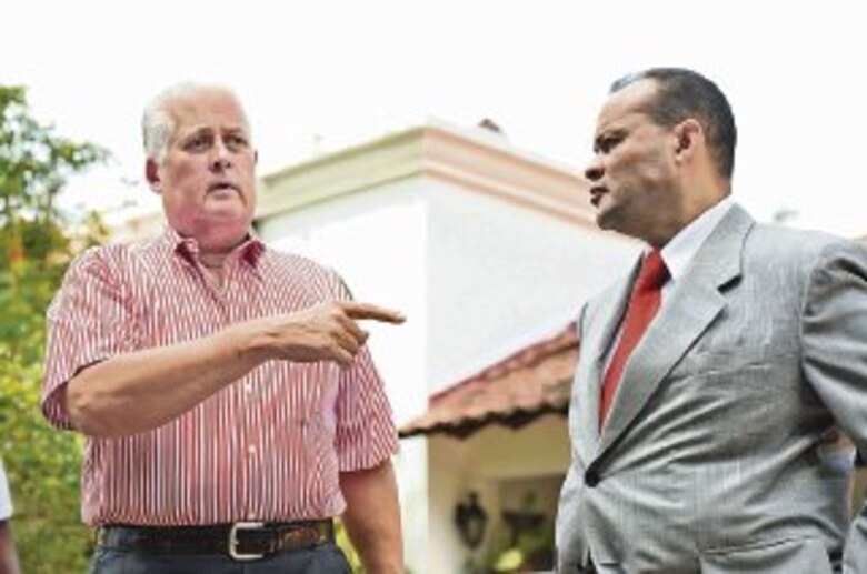 Fuera de casa, pero sin pasaporte para viajar