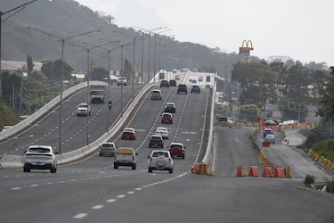 40 mil vehículos se han desplazado hacia las provincias este viernes de Carnaval