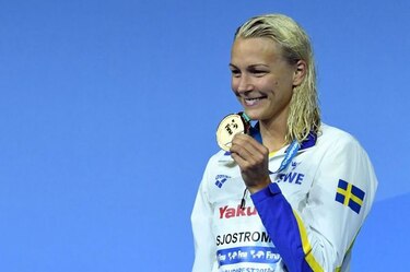 Sjöstrom logra cuarto título; brasileño Santos alcanza medalla de plata
