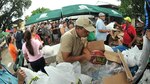 Largas filas en el último día de venta de jamones del IMA