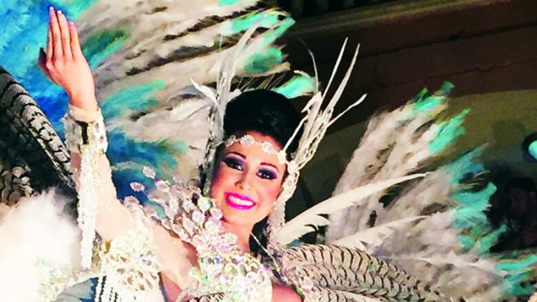 la sal brilla en la sequía