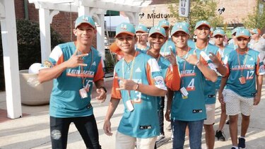 Panameños avanzan a la final internacional de béisbol