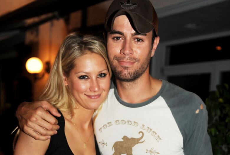 Iglesias y Kournikova publican fotos de sus mellizos