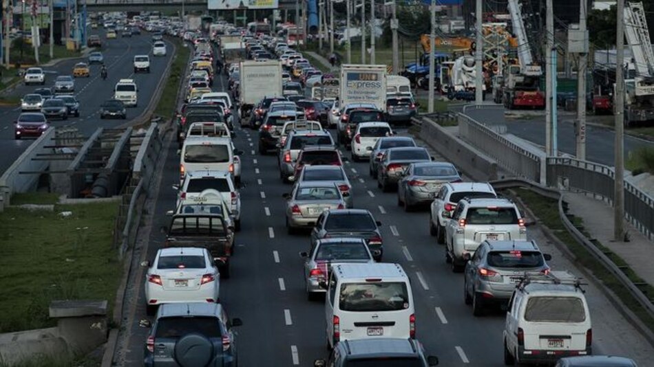 Tranques, pero ventas de autos se aceleran