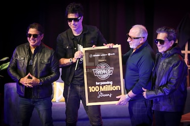 El panameño ‘Gringo Man’ demanda a Emilio Estefan y Rabanes por $10 millones; exige otros $100 millones a Sony Music