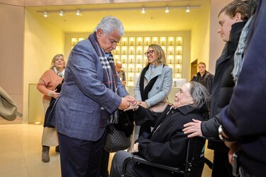 Mulino se encuentra con la madre de María Corina Machado en Oslo y reitera apoyo a Venezuela