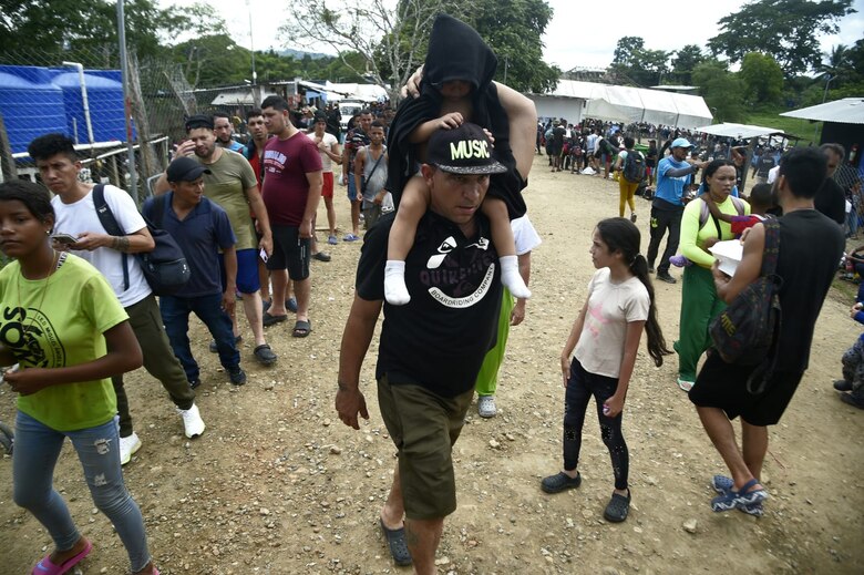 Costa Rica y Panamá piden ayuda urgente para enfrentar la crisis migratoria