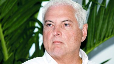 Acciones mineras, en la red de lavado