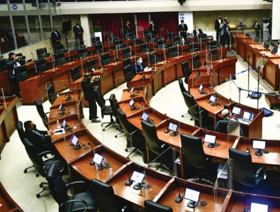 Cambios a su reglamento, gran deuda de la Asamblea