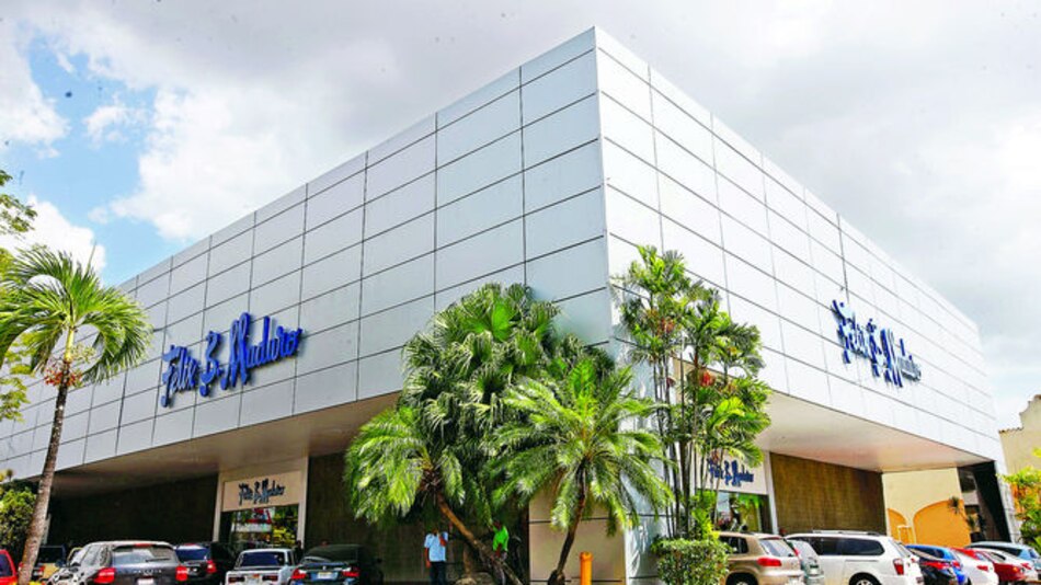 Familia Waked compra tiendas Felix B. Maduro