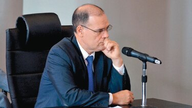 Aprobar por insistencias las planillas, el plan del PRD y CD