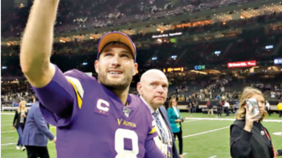 Vikingos triunfan y avanzan en la NFL