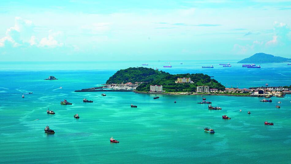 Escudriñando el origen del istmo